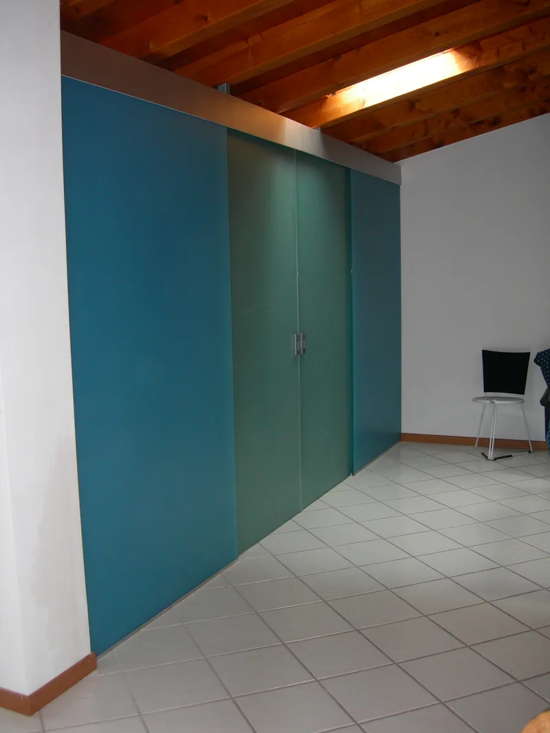 Porta scorrevole in vetro