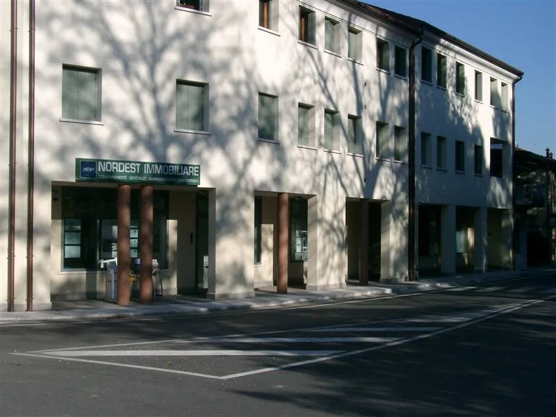 Negozi Condominio - Gaiarine (Treviso)