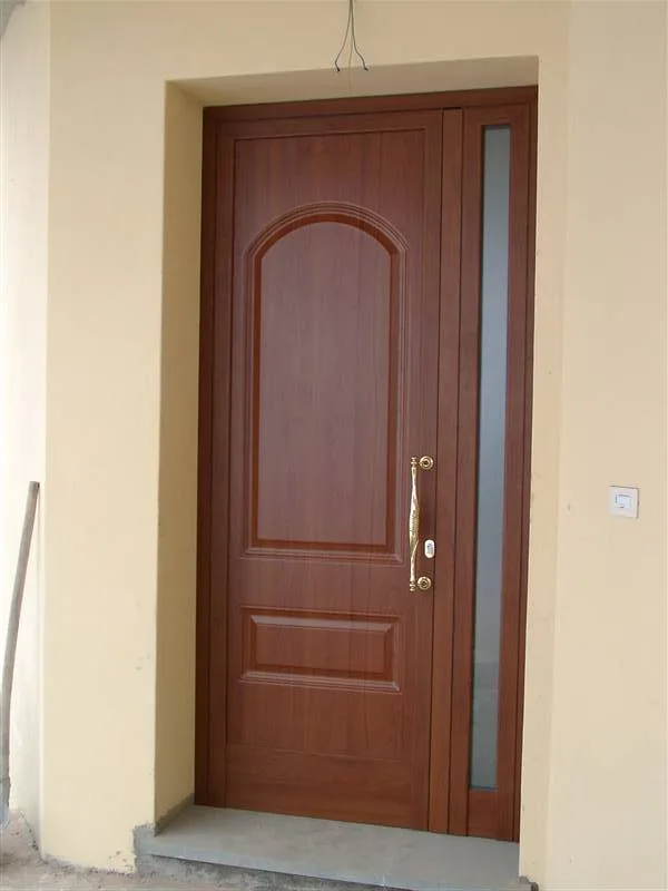 Serramenti per villa in alluminio finto legno - Loiano (Bologna)